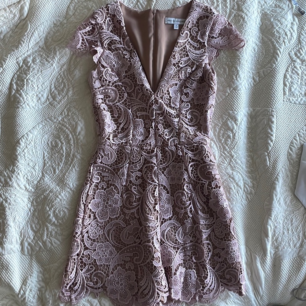 Dress the population light pink embroidered romper Size small